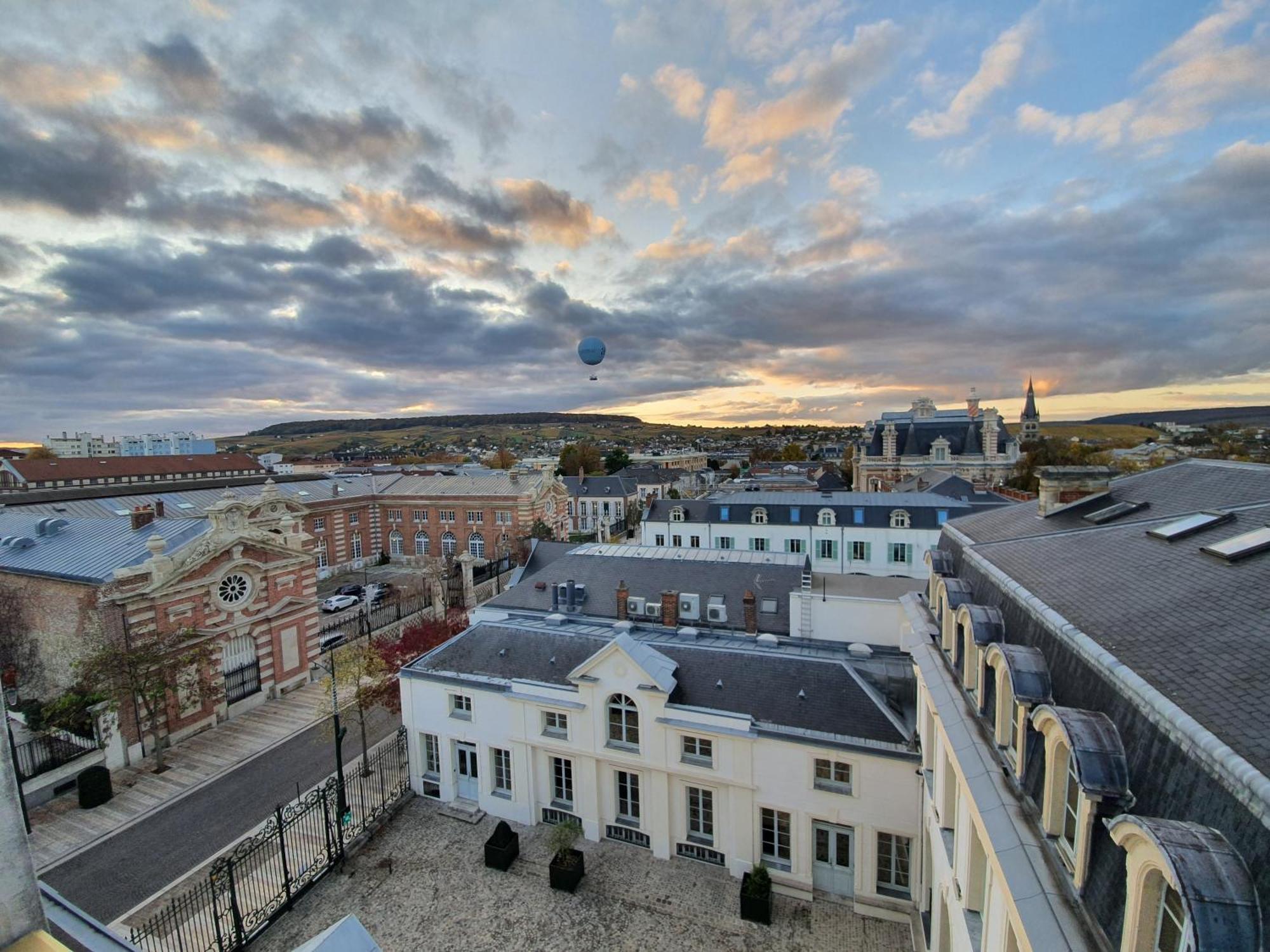 L'Epopee Panoramique - Parking - Avenue De Champagne - Epernay Apartment Phòng bức ảnh